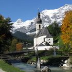 Unsere Kirche im Herbst