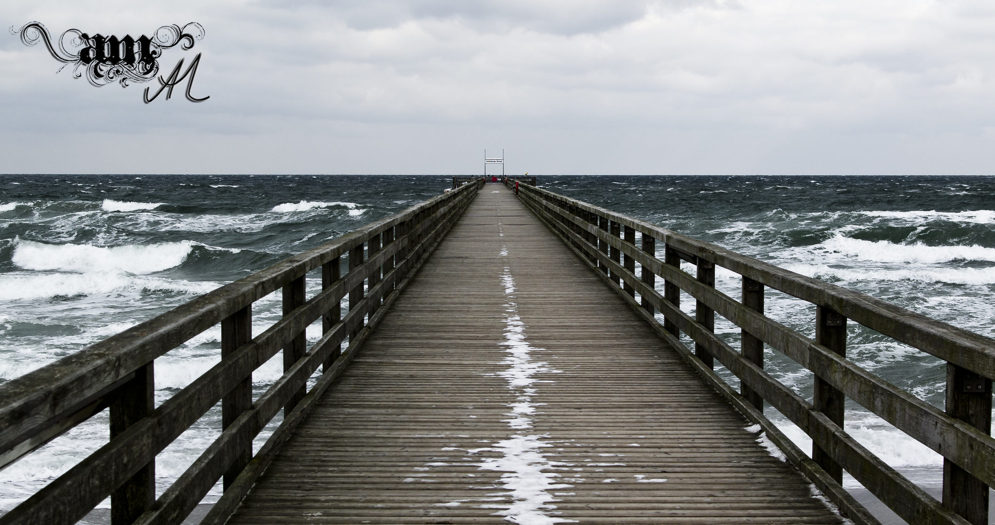 Unsere Seebrücke bei Sturm