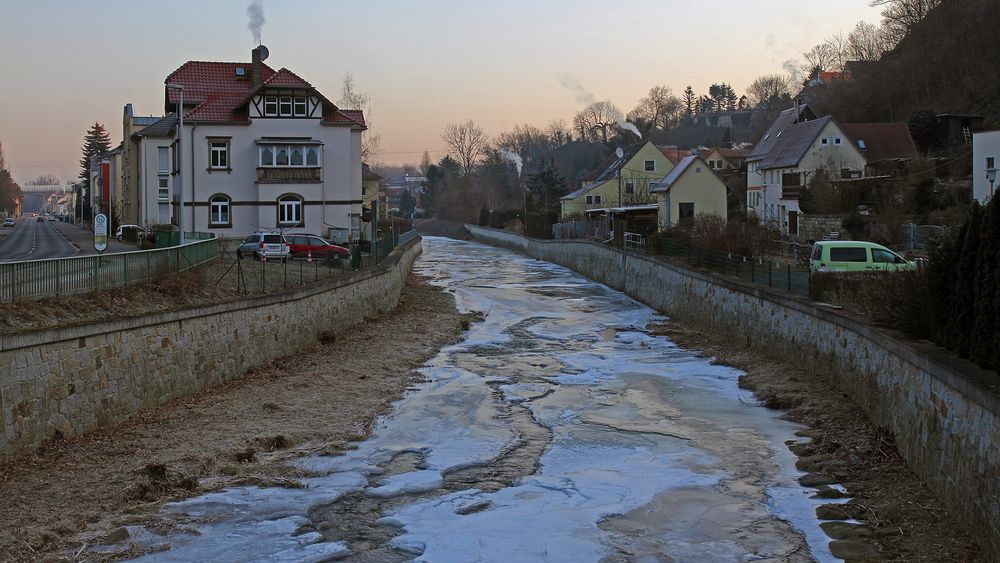 Unsere  Wohnung und die Mügltz vor knapp 10 Monaten an einem Morgen mit fast -10 Grad...