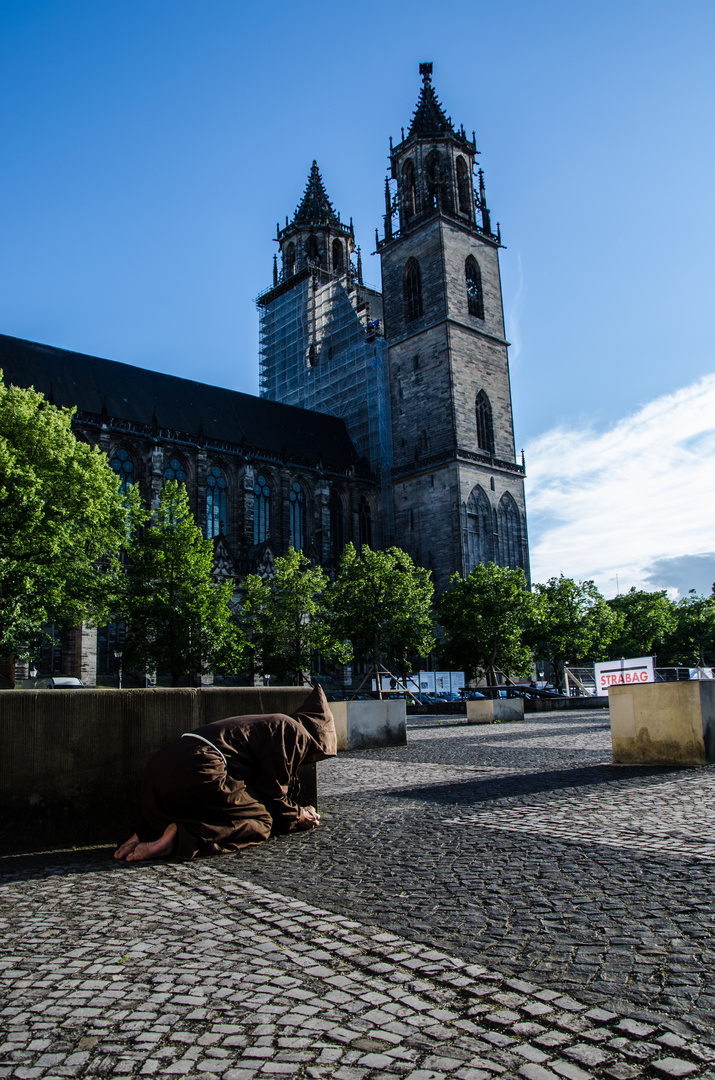 unten am magdeburger dom