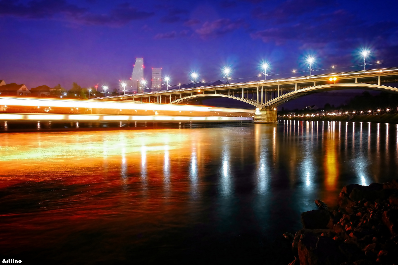 unten durch - Schiffmitzieher Rheinbrücke Basel