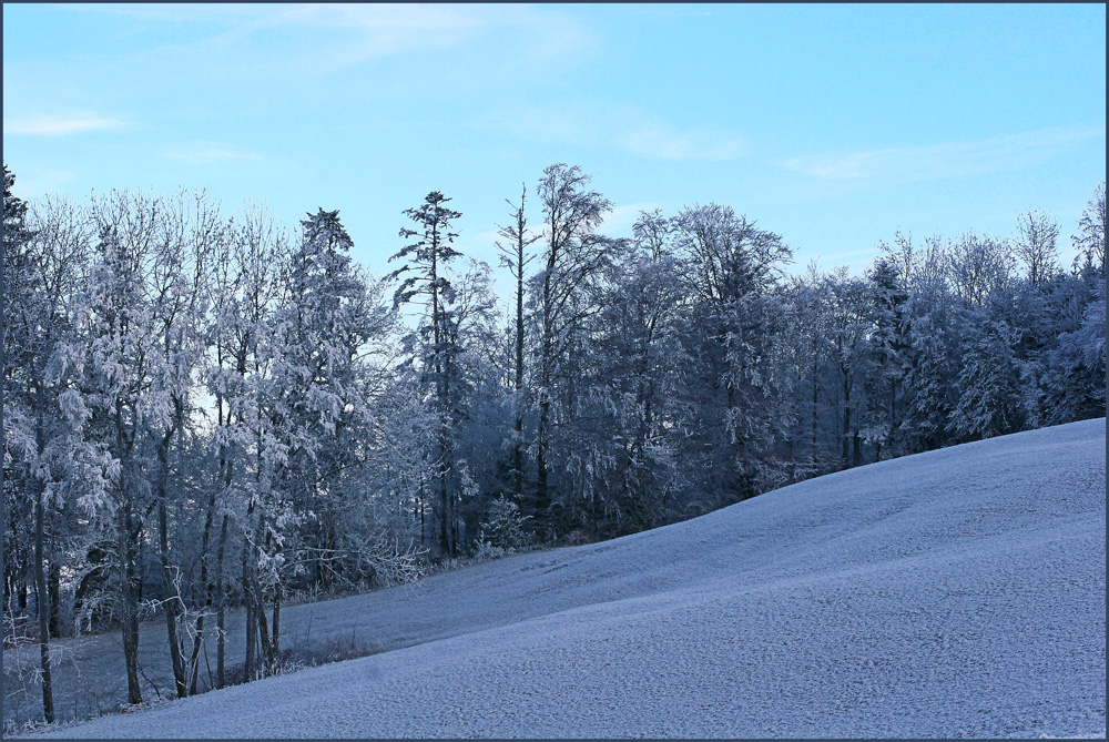 Unten grau oben blau 5