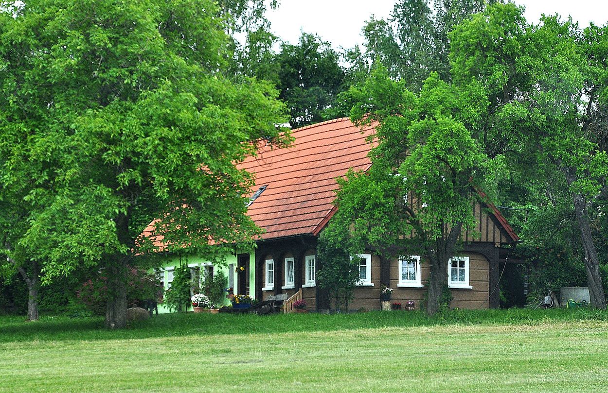 Unter Alten Baumen Foto Bild Architektur Profanbauten Einfamilienhauser Bilder Auf Fotocommunity