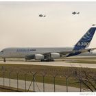 Unter Beobachtung! A380 am Münchner Airport - 28.03.07