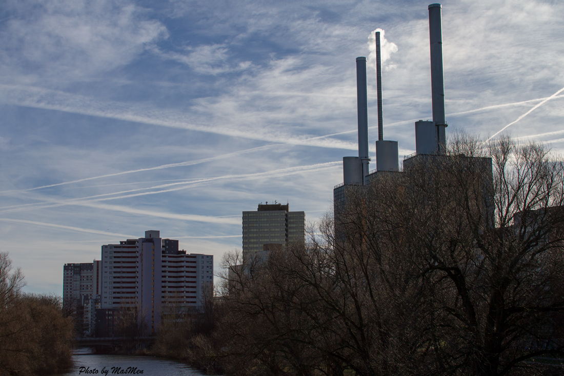 Unter blauem Himmel