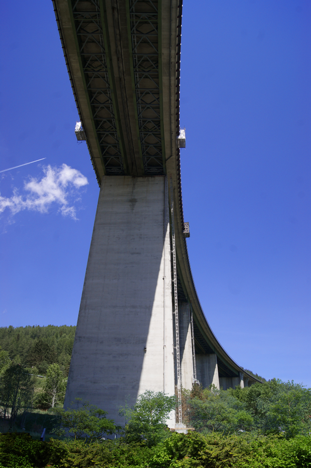 Unter dem Verkehr