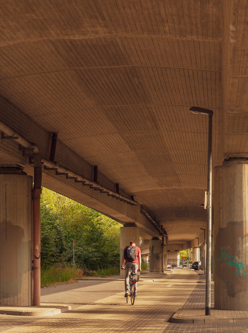 unter den Brücke