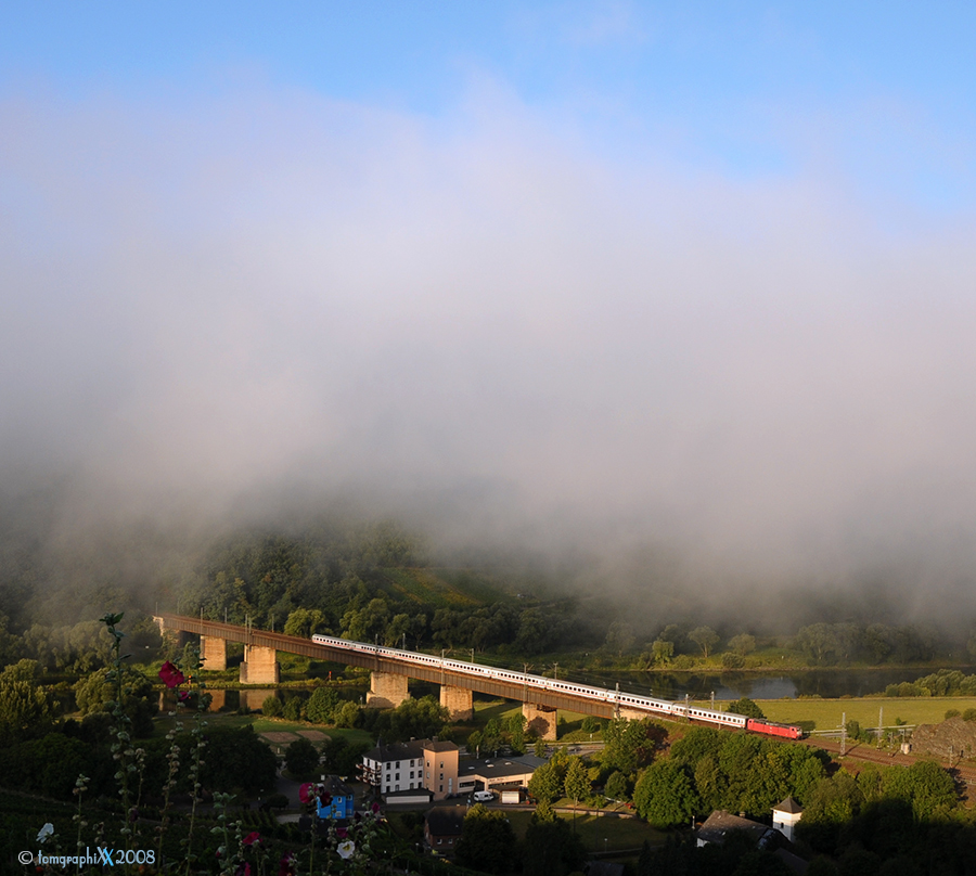 Unter den Wolken