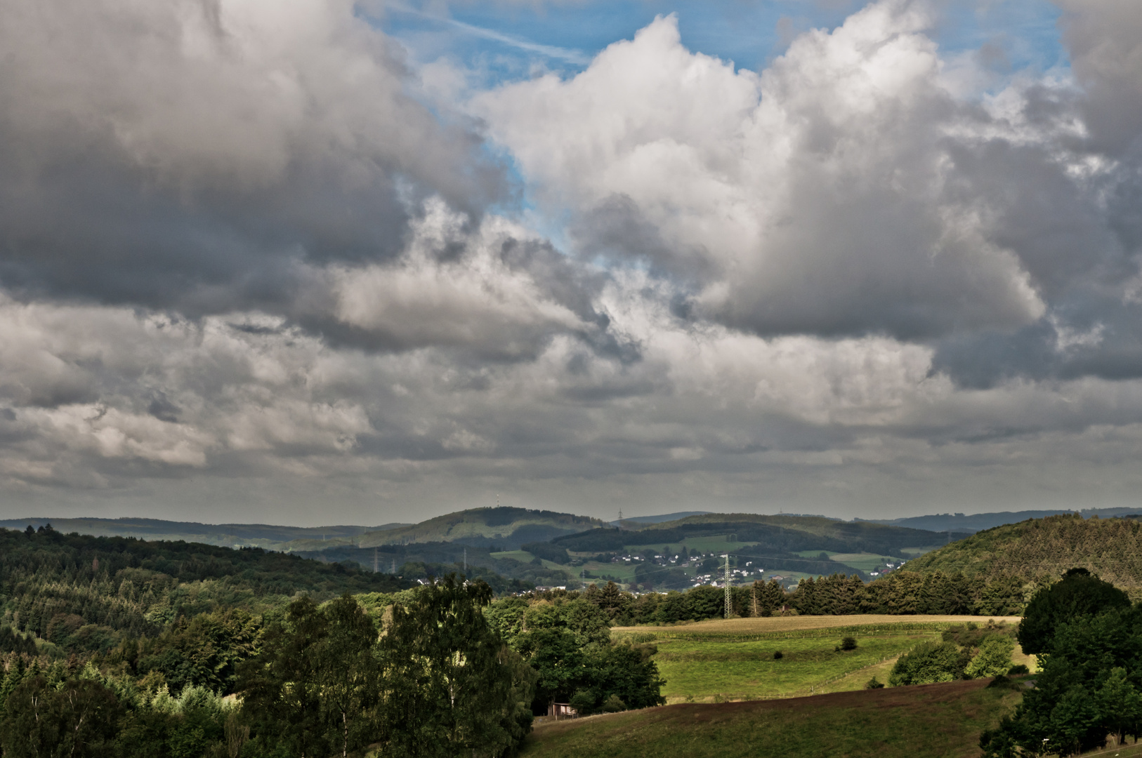 Unter den Wolken