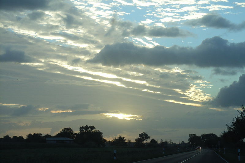 Unter den Wolken