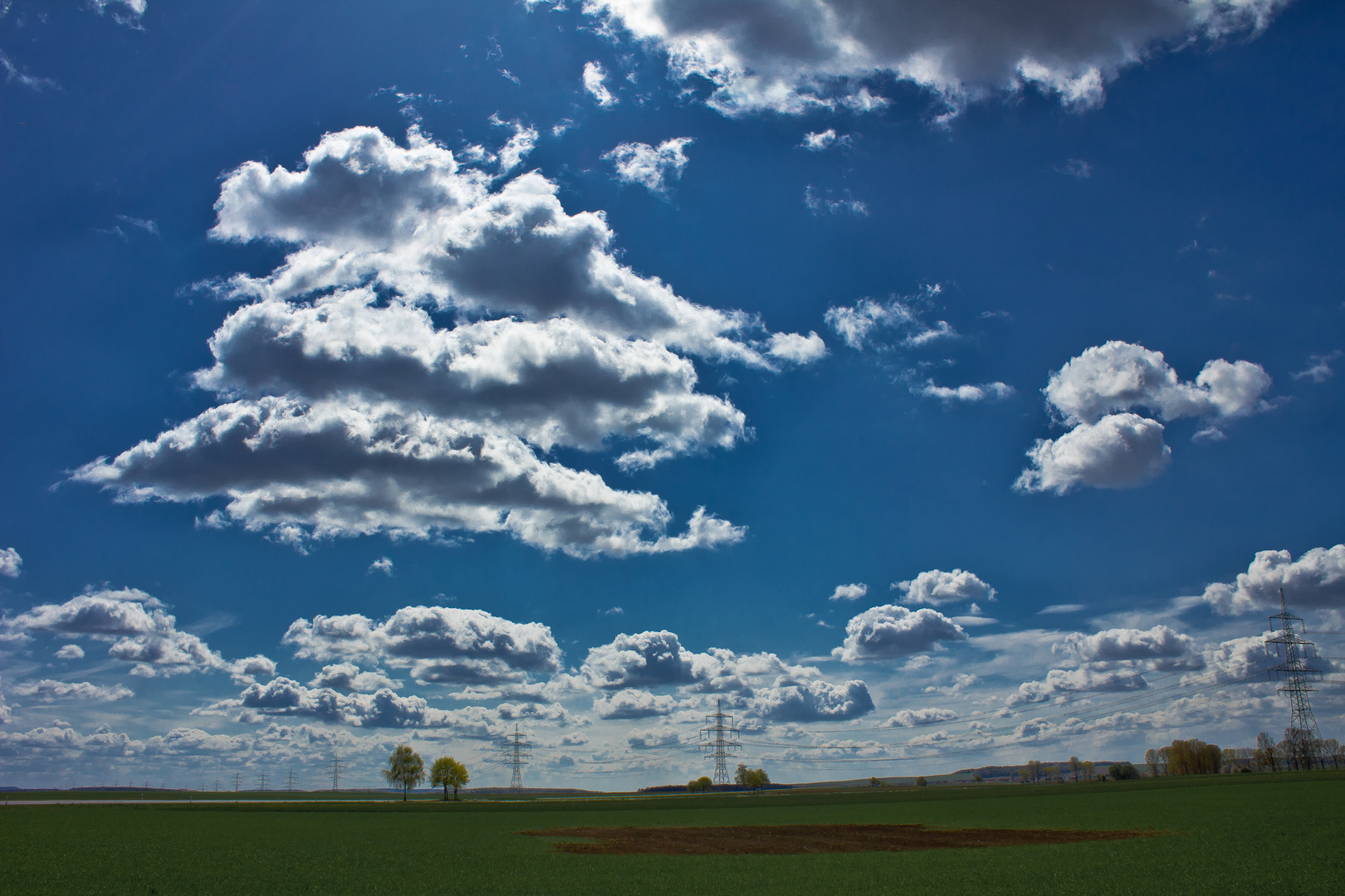 Unter den Wolken...