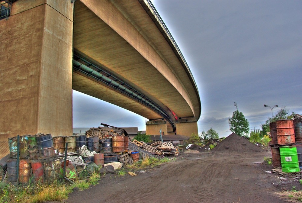 unter der A 59 Duisburg