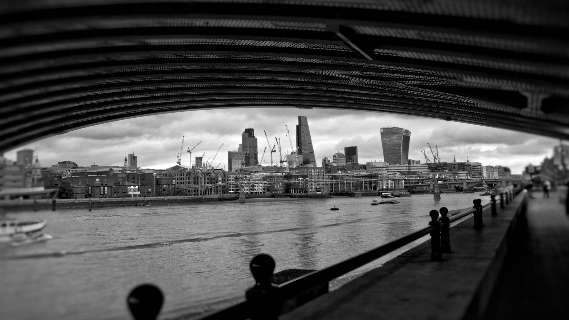 Unter der Blackfriars Bridge