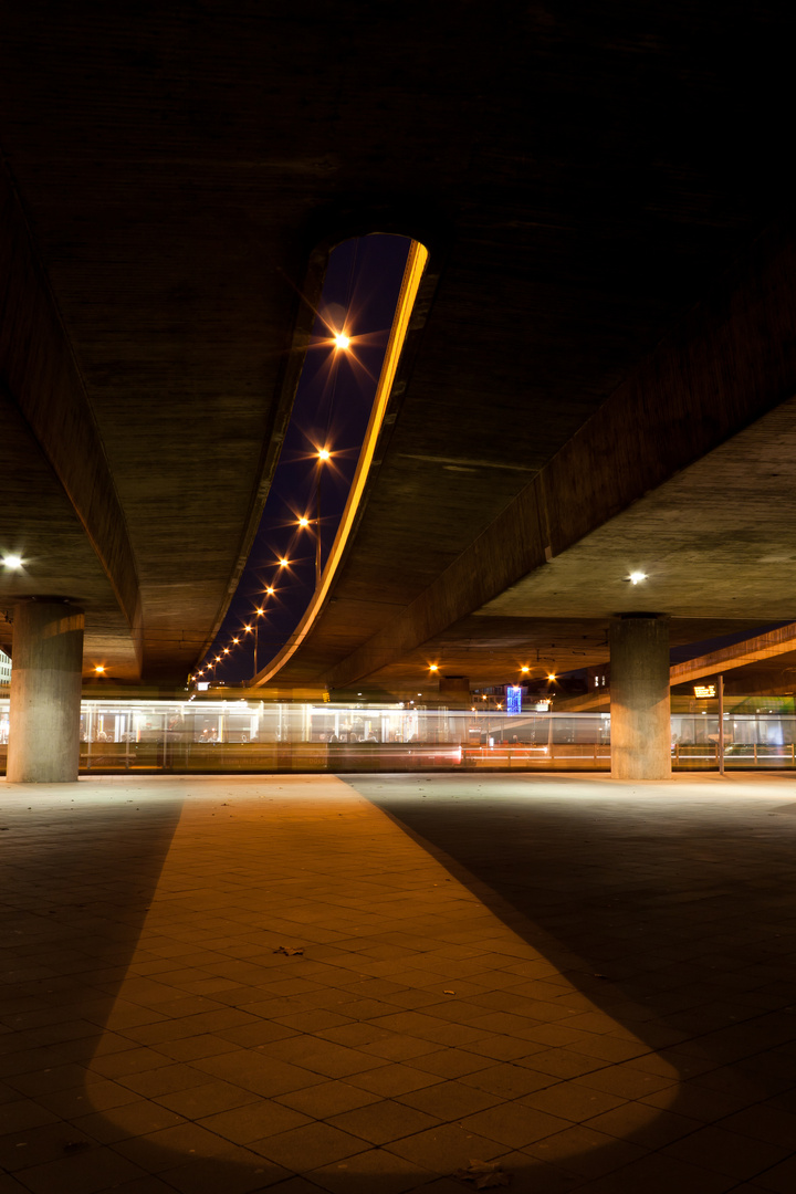 Unter der Brücke