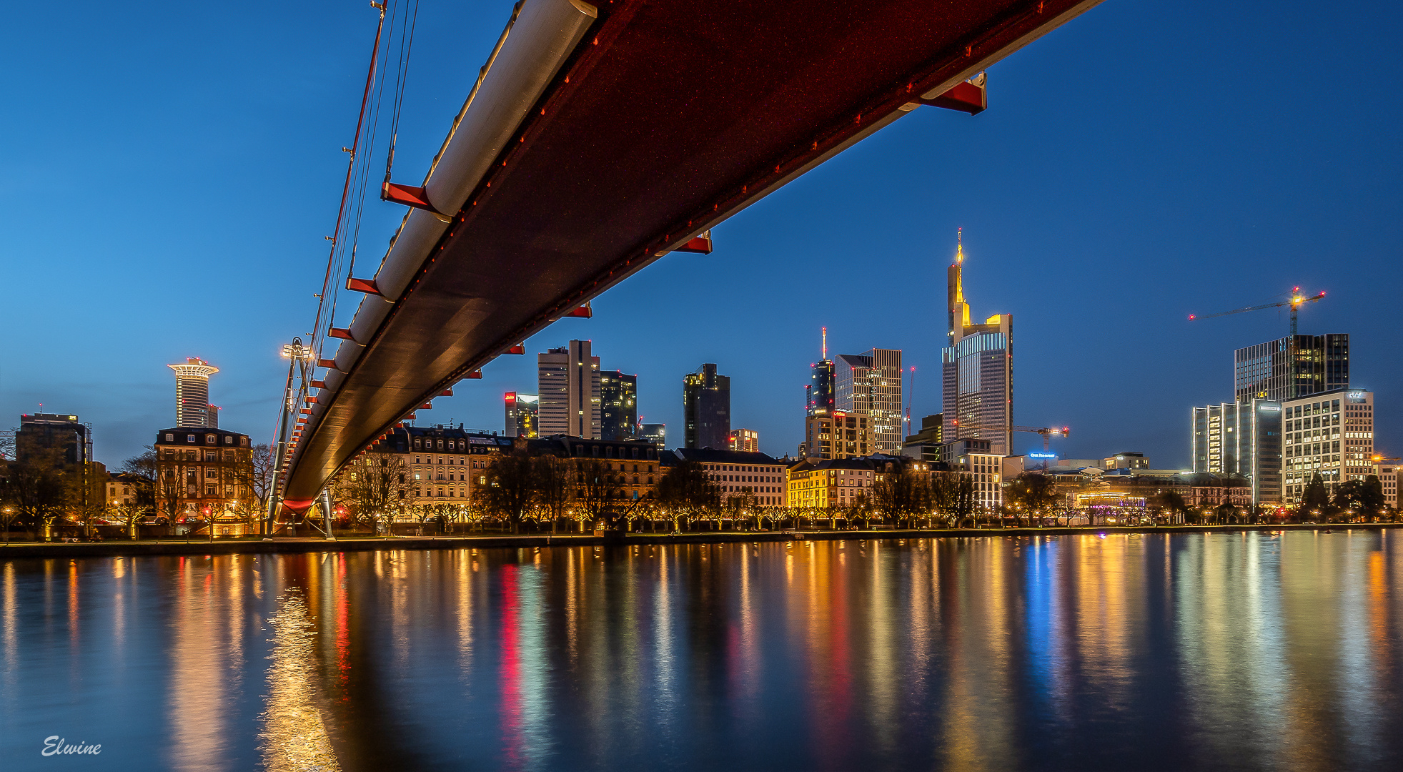 Unter der Brücke