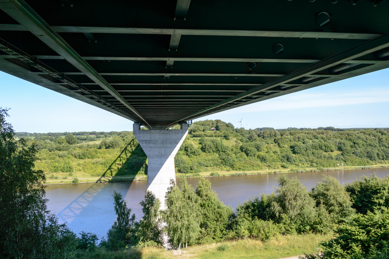 Unter der Brücke