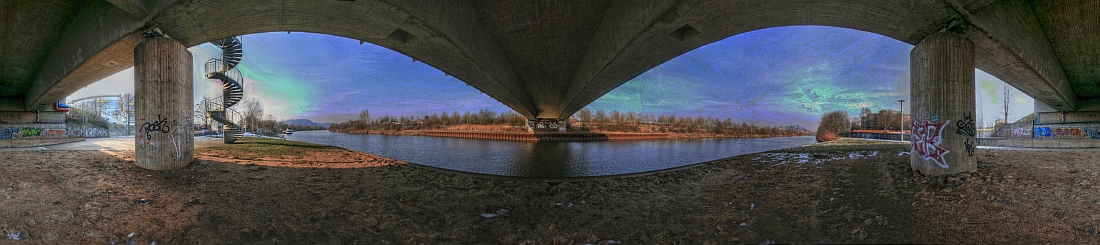 unter der Brücke