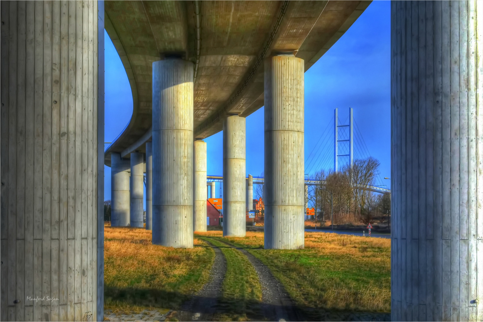 Unter der Brücke...