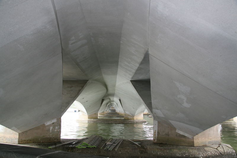 Unter der Brücke