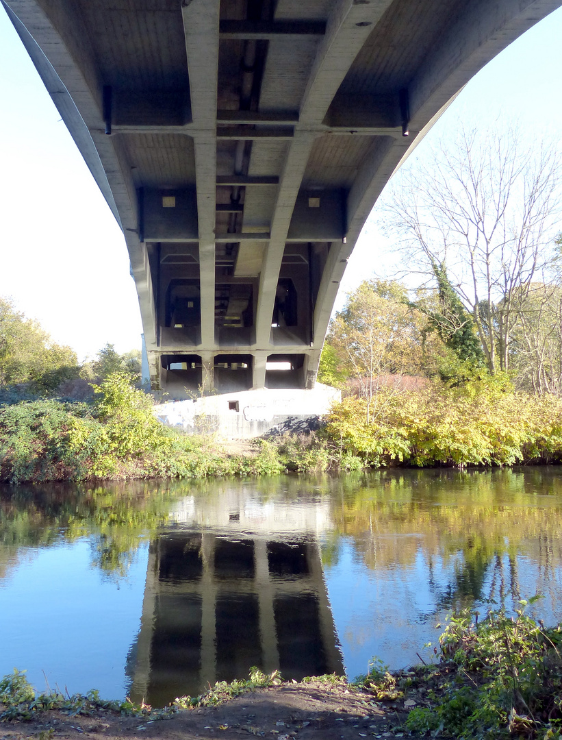 unter der Brücke