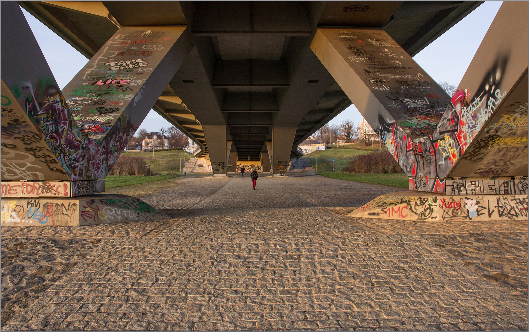 Unter der Brücke