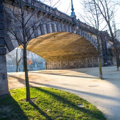 Unter der Brücke