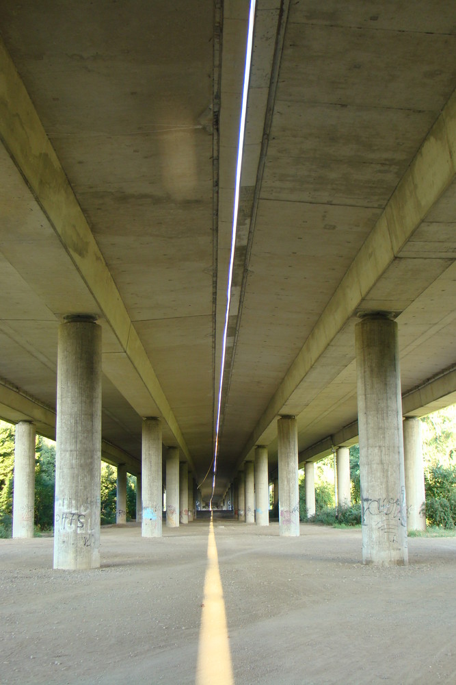 Unter der Brücke