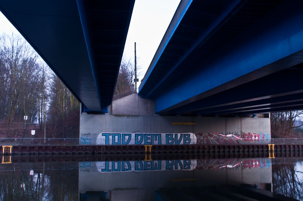 unter der Brücke