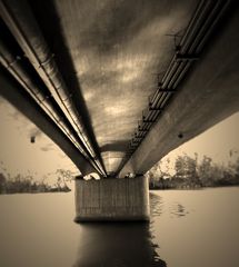 unter der Brücke