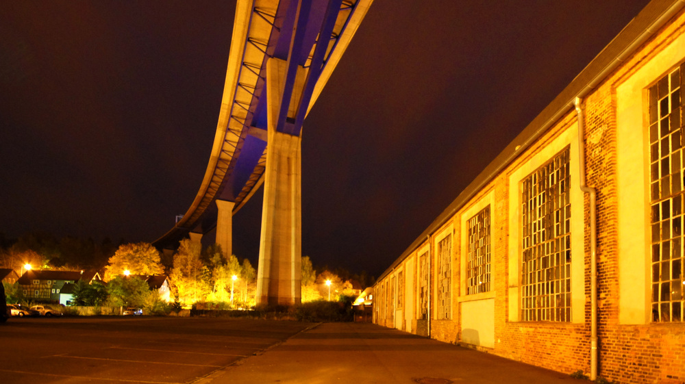 Unter der Brücke