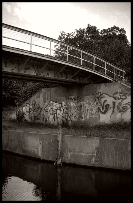 Unter der Brücke