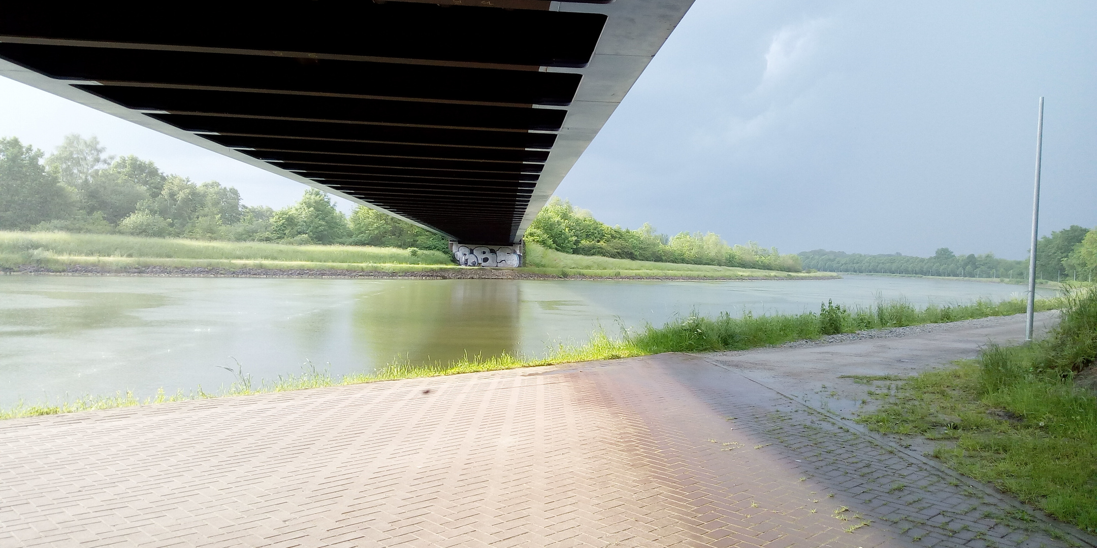 unter der Brücke