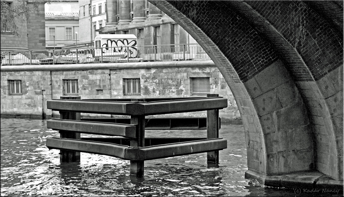 Unter der Brücke...