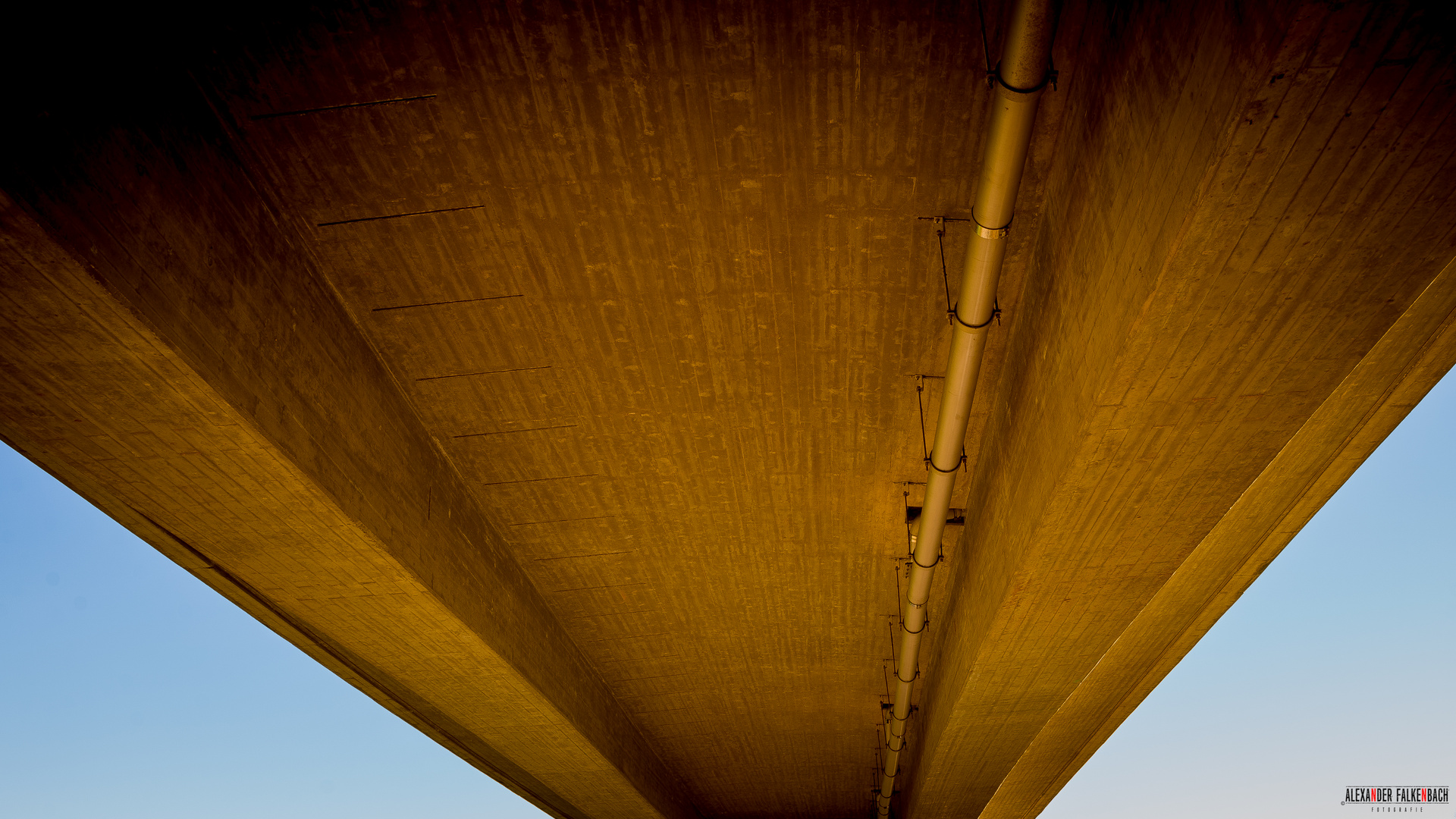 Unter der Brücke