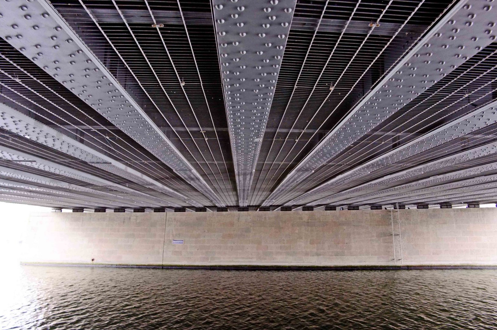Unter der Brücke, Berlin Jannowuitzbrücke