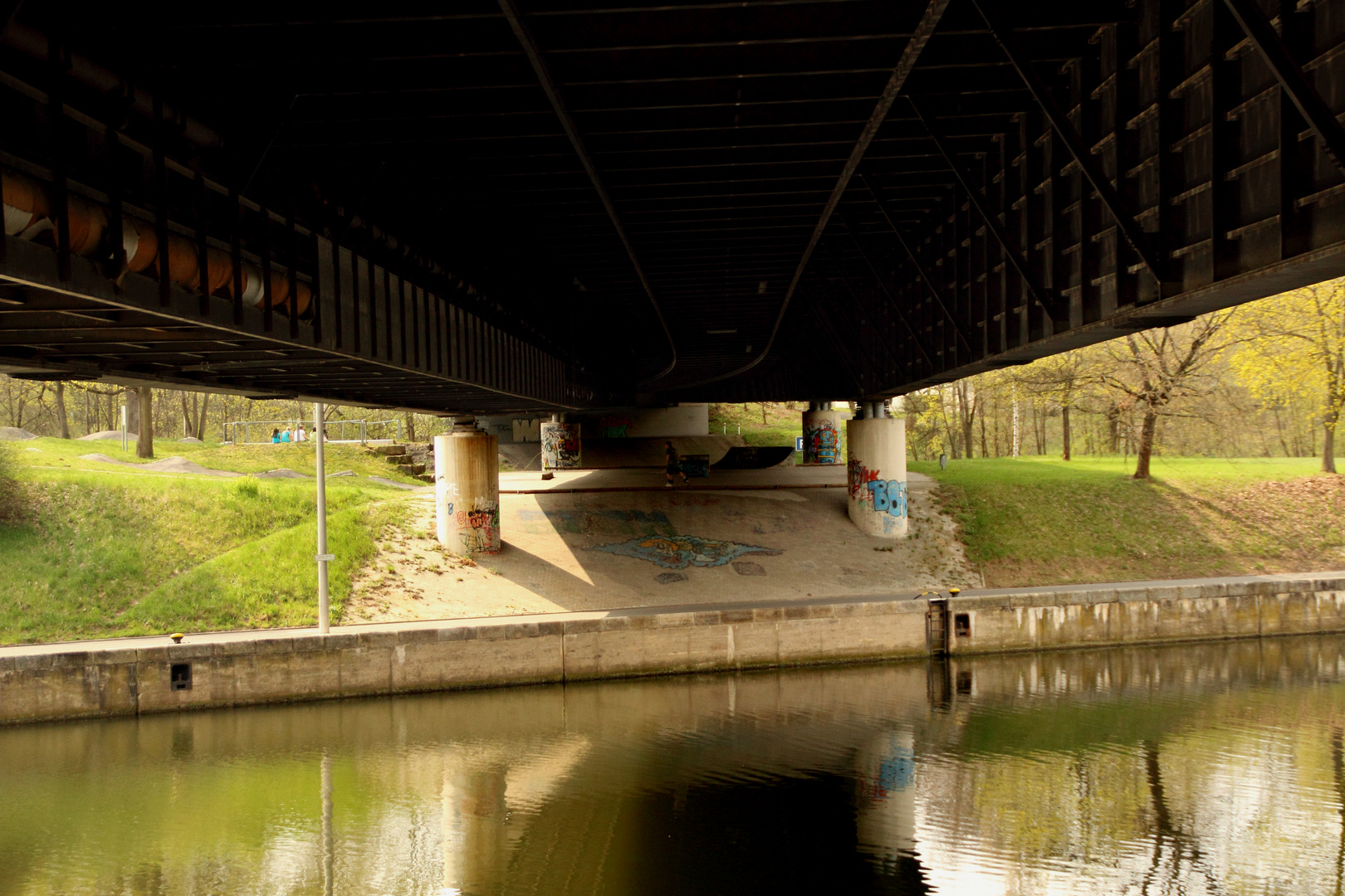 Unter der Brücke