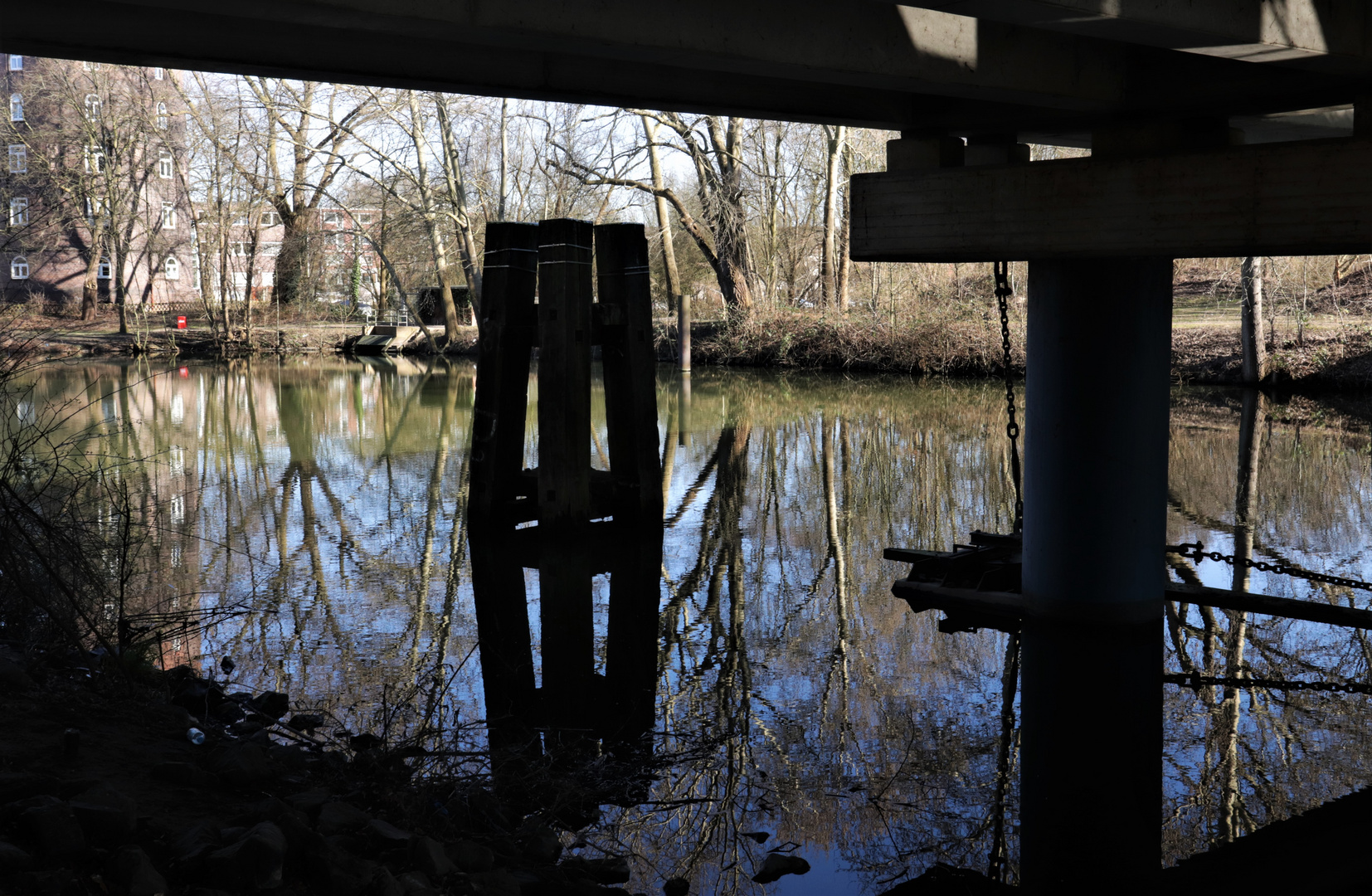 unter der Brücke