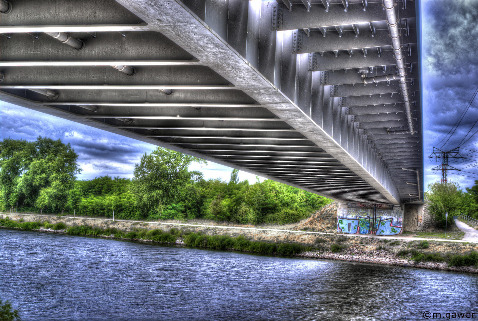 Unter der Brücke