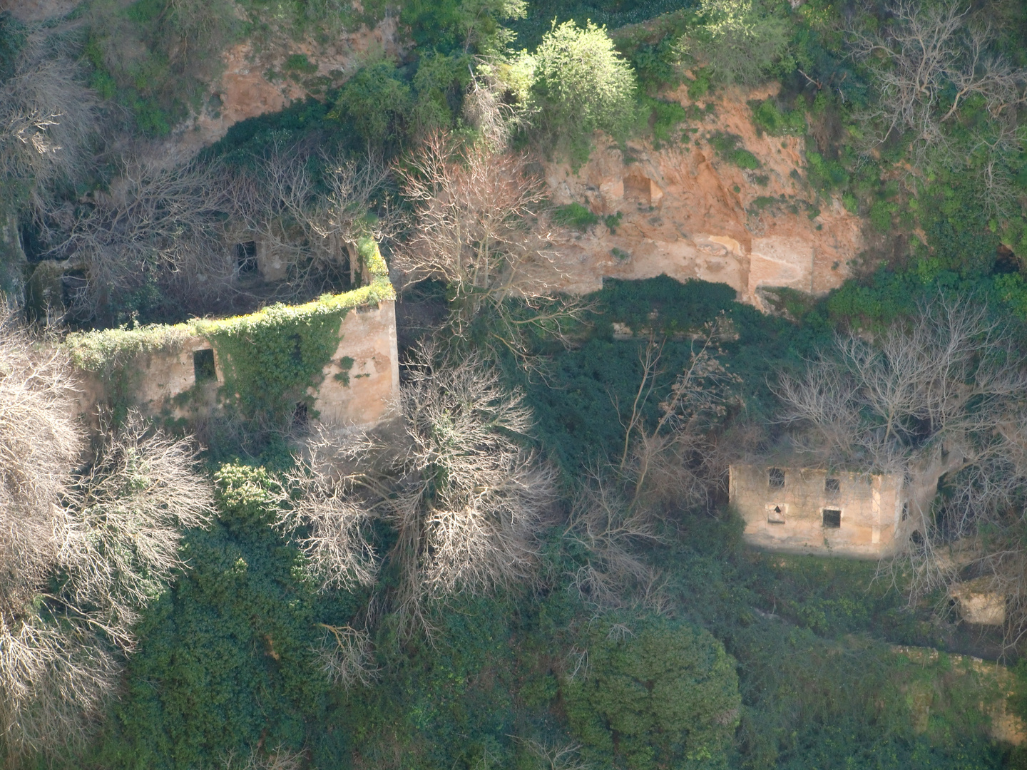 Unter der Brücke von Ronda