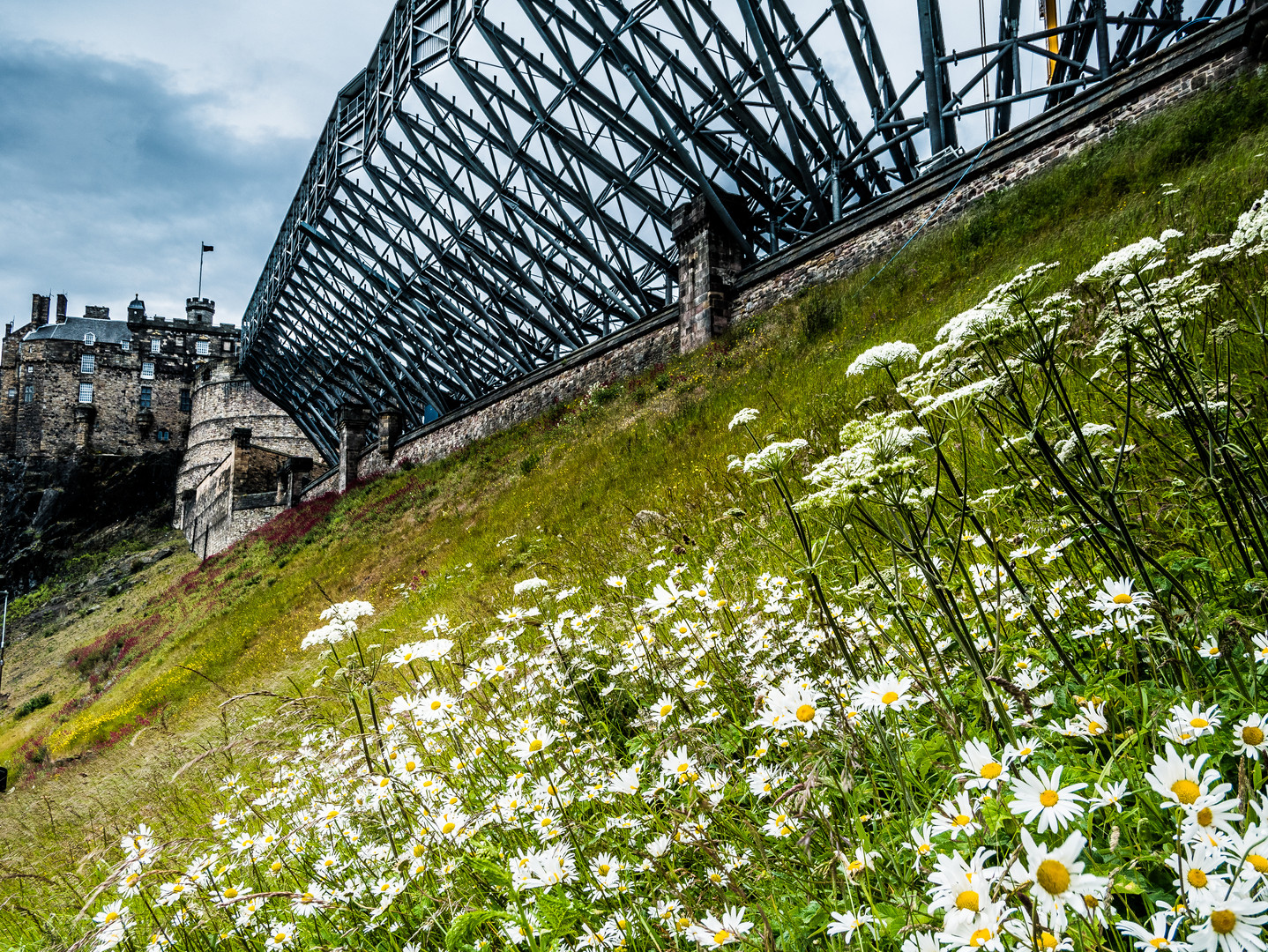 Unter der Burg-Tribüne