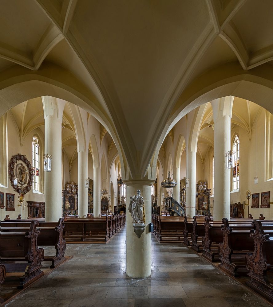  Unter der Empore in der Kirche St. Maria de Rosario (Gerolzhofen)