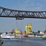 Unter der großen Brücke in Rendsburg