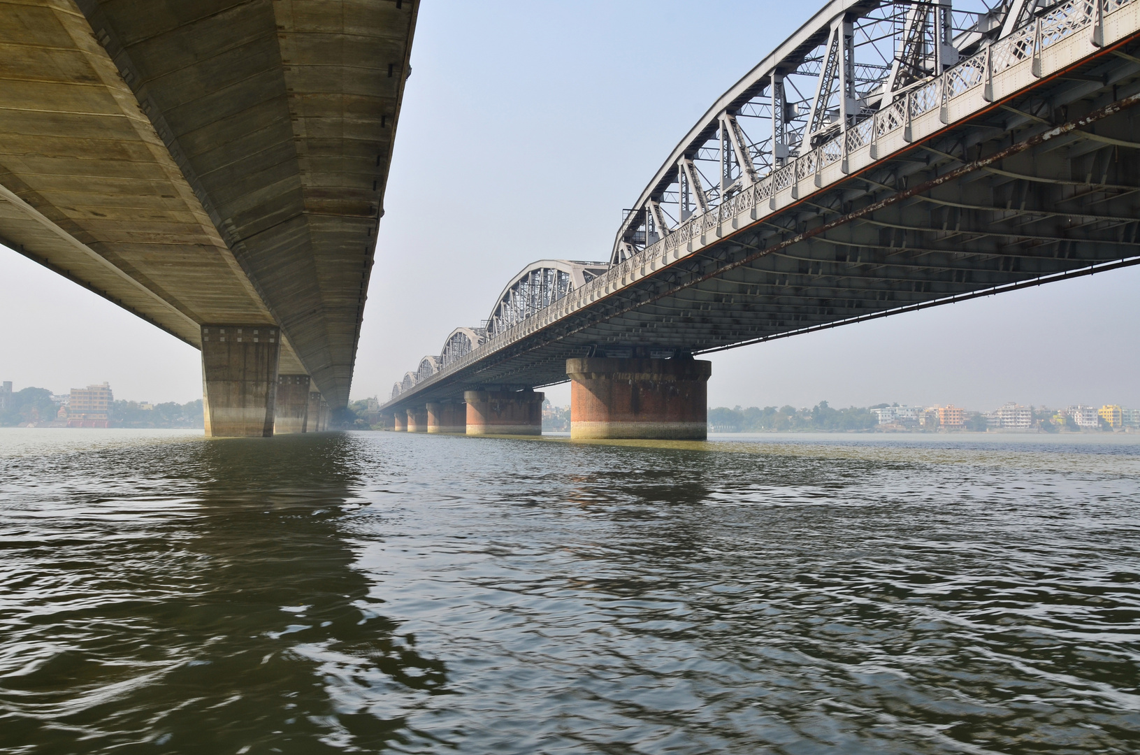 unter der Howrah bridge