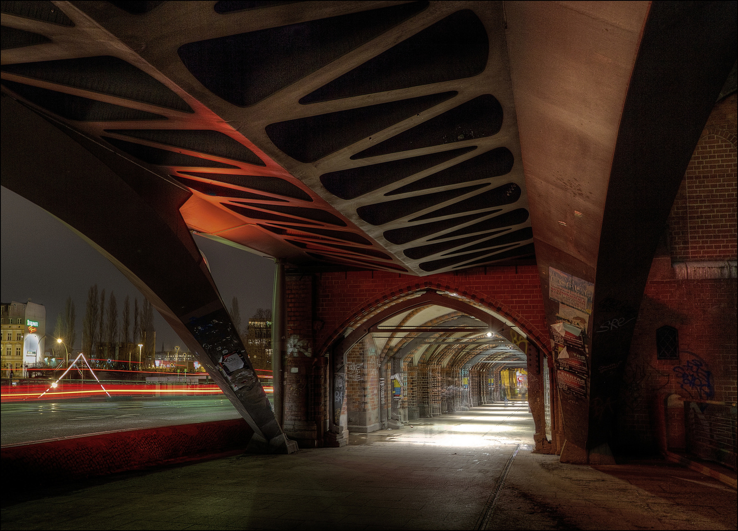 Unter der Oberbaumbrücke