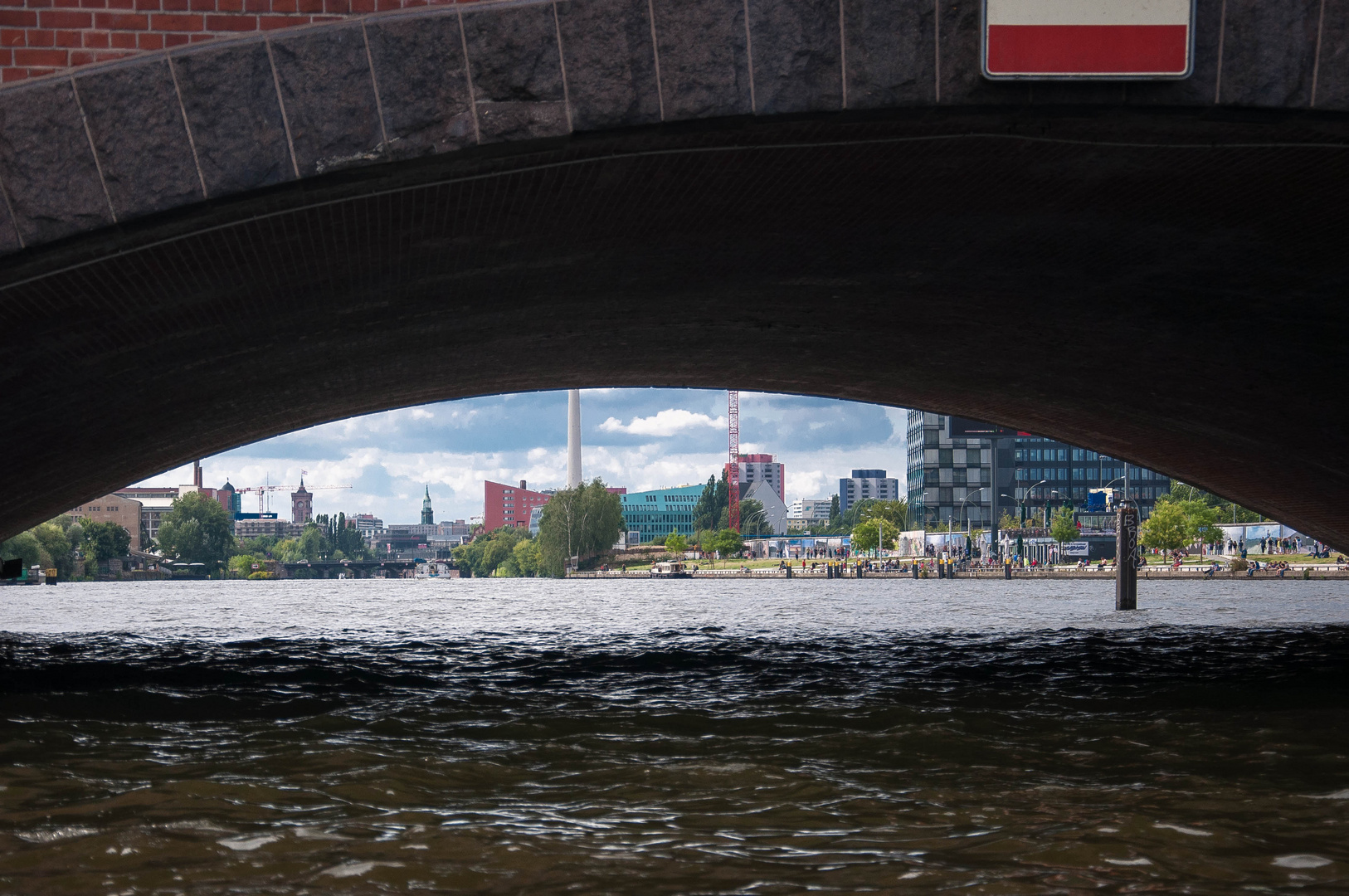 Unter der Oberbaumbrücke