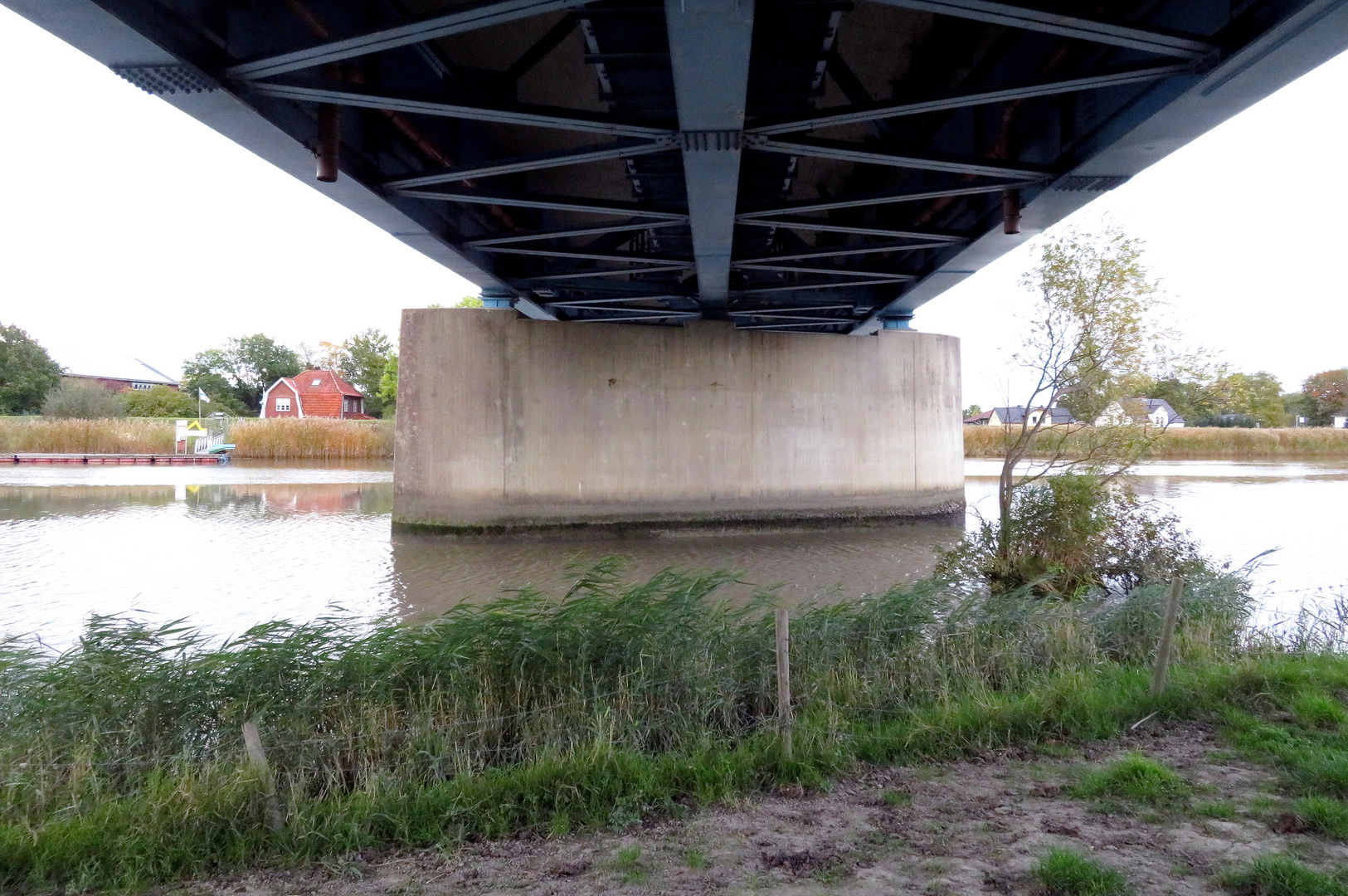  unter der Ostebrücke ...