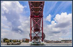 unter der Ponte 25 de April