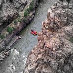 UNTER DER ROYAL GORGE BRIDGE....