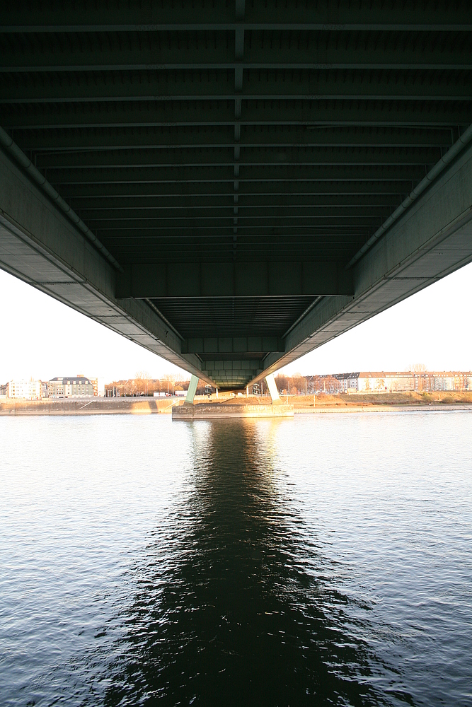 Unter der Severinsbrücke (29.11.2011) (8)