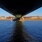 unter der Severinsbrücke in Köln